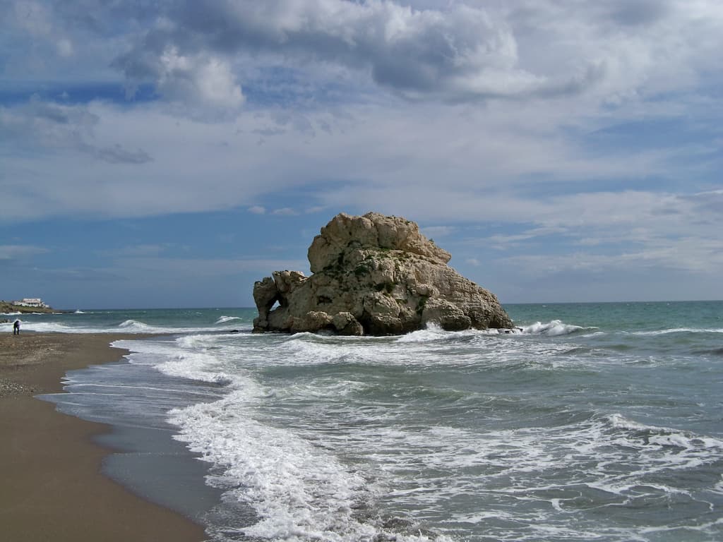 10 Best Coves in Malaga to Visit by Boat and Enjoy Like Never Before